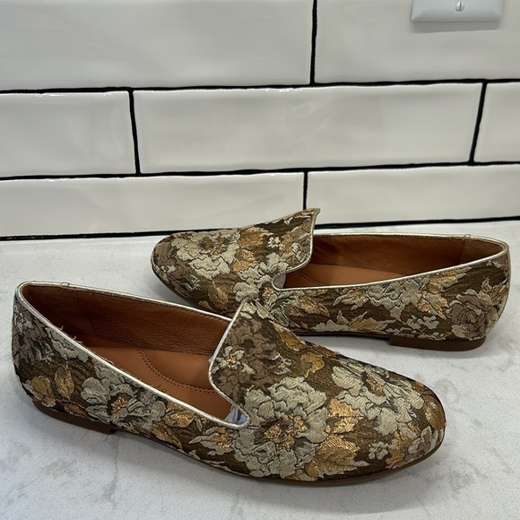 Gentle Souls by Kenneth Cole Eugene Floral Tapestry Retro Flat Loafers Size 8.5 - Picture 3 of 16